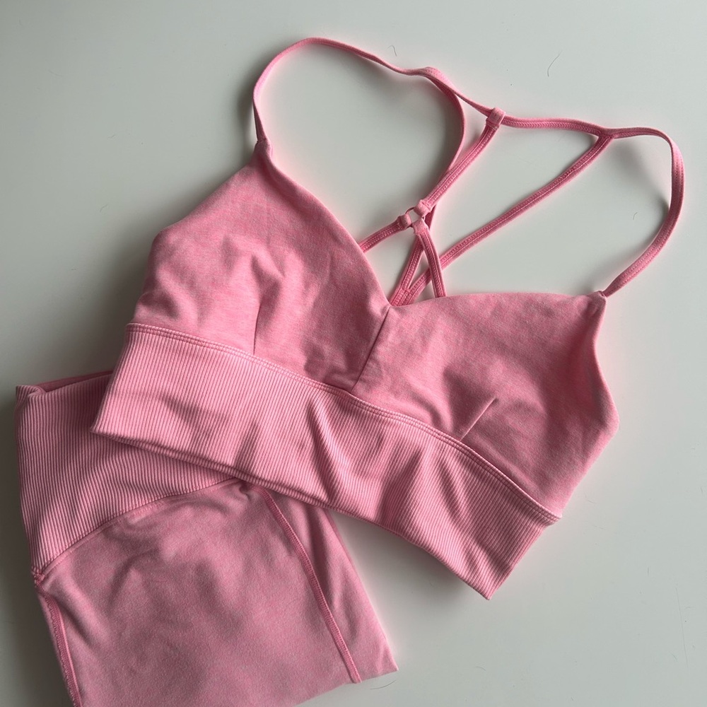 ALO Yoga Alosoft lounge pants and Lavish Bra Set in Small